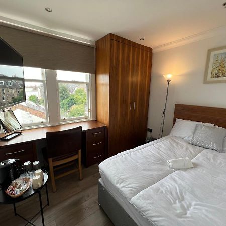 Cosy Double Room City Centre Edinburgh Exterior photo